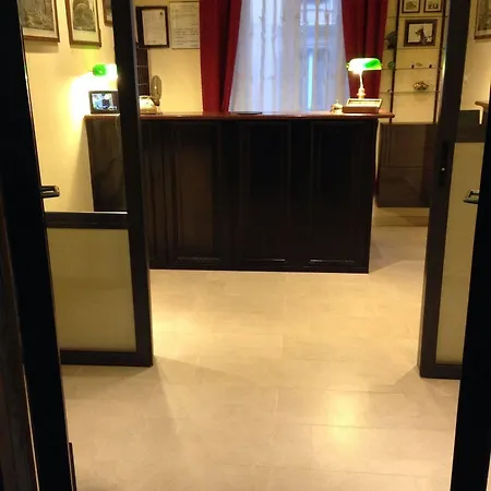 Fiorenza Hotell *